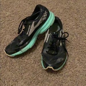 Black and Aqua Brooks Launch 3